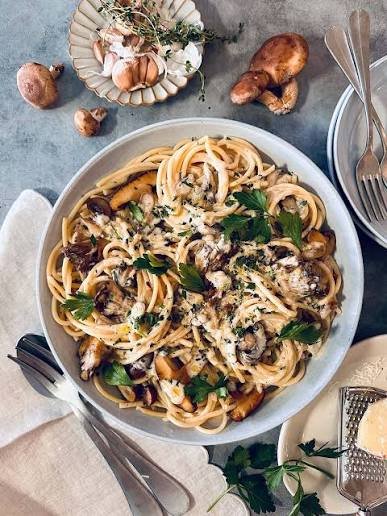 Creamy Garlic Mushroom Pasta